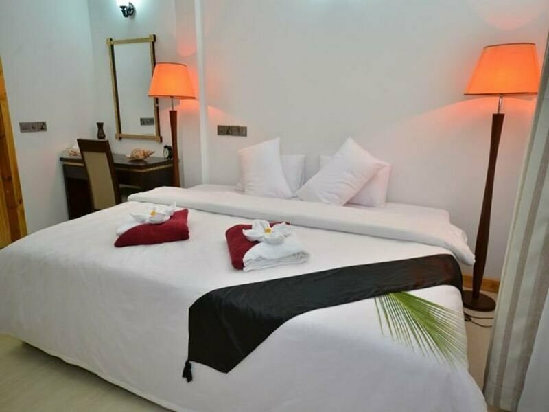 Athiri Inn
