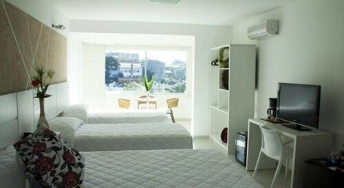 Emirates Hotel & Suites, Забронировать Отель Отели Сантана-ду-Ливраменту 3 звезды, 3*