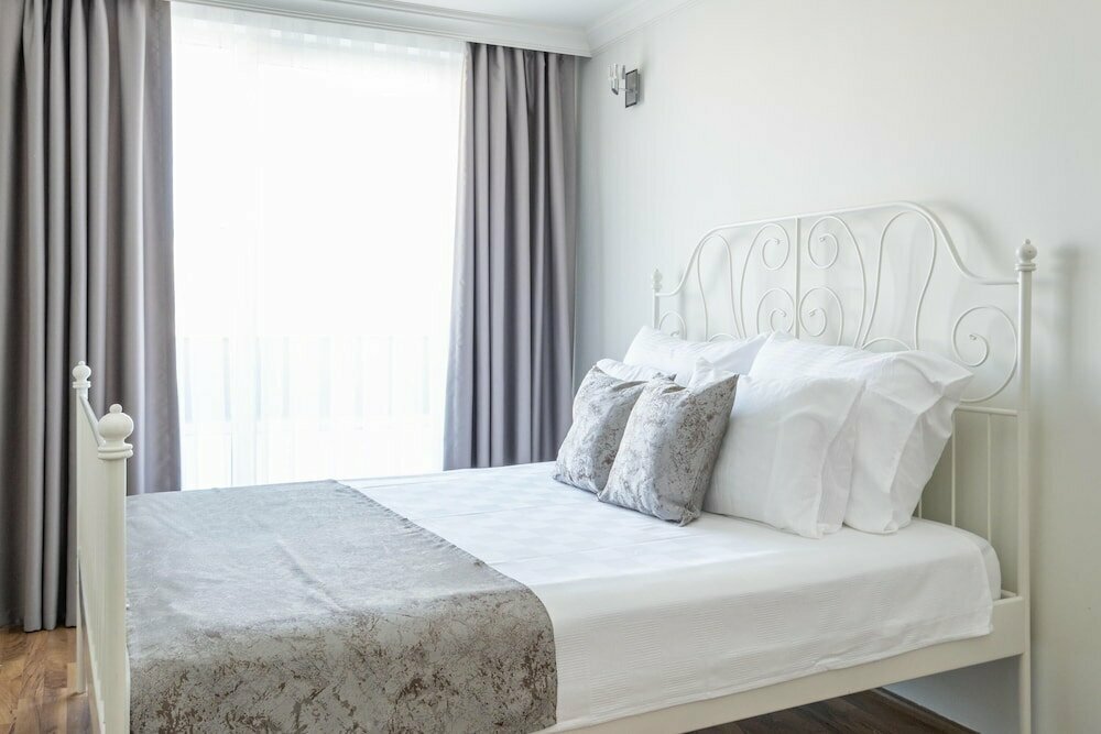 Wolf Suites