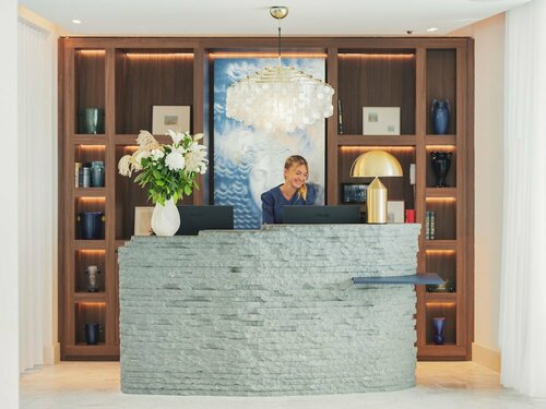 Bleu Hôtel & Spa, Забронировать Курортный отель Отели Буш-дю-Рон с завтраком, Завтраки