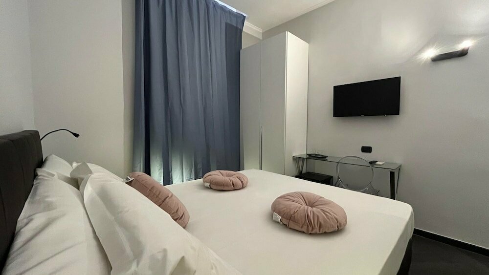 Cloud 9 Hotel