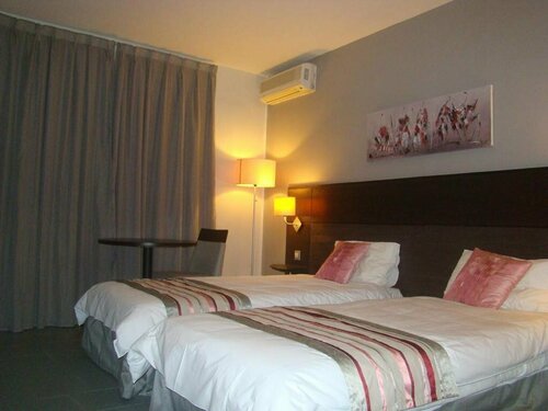 Hotel Farid, Buchen Sie Hotel Dakar Dakar, nahe Sandaga Market