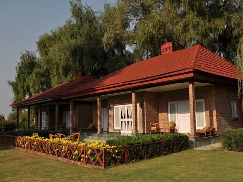 The LaLit Grand Palace Srinagar, Забронировать Отель Отели Сринагара с завтраком, Завтраки