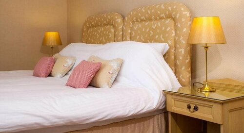 Sunny Brae Bed & Breakfast, Забронировать Отель «постель и завтрак» Отели Нэрн 4 звезды, рядом с Iolaire, 4*
