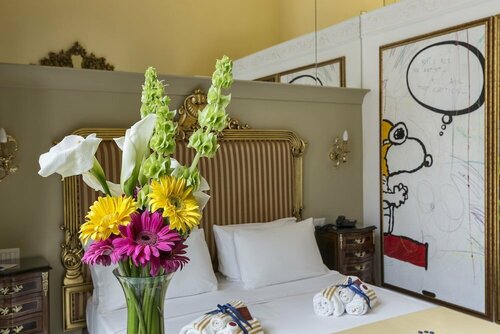 Hotel Art Resort Galleria Umberto, Buchen Sie Resort Hotels in Neapel mit Frühstück, Frühstück