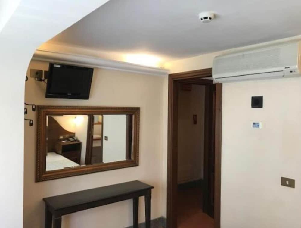 Okapi Rooms
