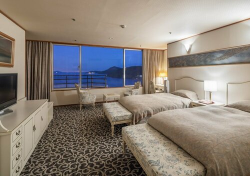 Todaya, Rezerwuj Hotel Hotele w Tokai z basenem, Basen