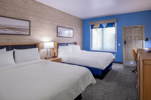 Holiday Inn Express Hotel and Suites - Henderson by IHG, Забронировать Отель Хендерсон Лас-Вегас
