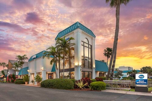 Days Inn by Wyndham Cocoa Beach Port Canaveral, Забронировать Мини-отель Кейп-Канаверал Space Coast