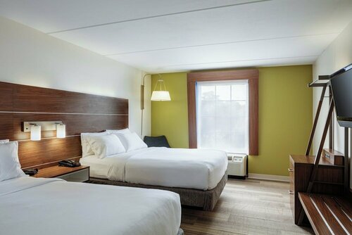 Holiday Inn Express & Suites Newport News by IHG, Забронировать Отель Отели Ньюпорт-Ньюс с бассейном, Бассейн