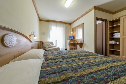Hotel Colfosco, Забронировать Отель Сан-Мартино-ди-Кастроцца Primiero