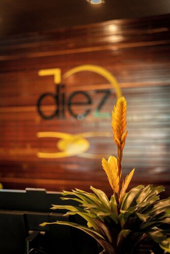 Diez Hotel Categoría Colombia, Забронировать Отель Эль-Побладо 