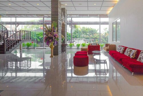 May Flower Grande Hotel