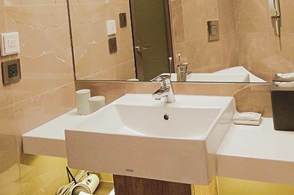 Brother Hotel