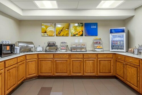 Comfort Inn & Suites Little Rock Airport, Забронировать Отель Литтлрок Арканзас