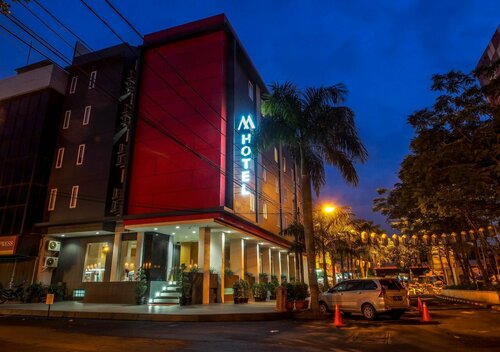 M Hotel Jakarta, Забронировать Отель Отели Джакарты 3 звезды, рядом с Торговый центр Blok M Square, 3*