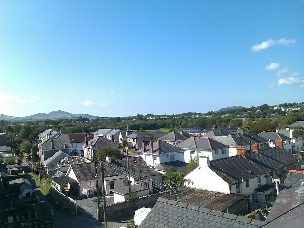 Victoria Guest Accommodation & Studio Apartments- Book Direct to Save