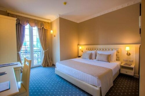 Lot Boutique Hotel by Hotels and Preference, Забронировать Бутик-отель Отели Тираны 5 звезд, рядом с Skanderbeg Square, 5*