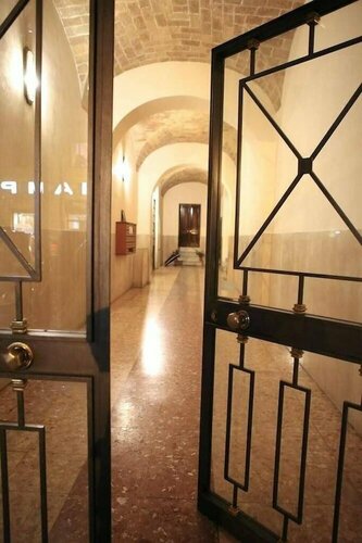 Arts & Rooms, Забронировать Отель Отели Рима с парковкой, рядом с Замок Святого Ангела, Парковка