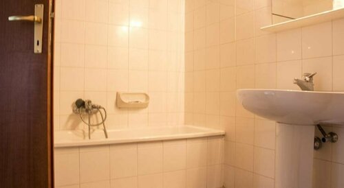 Hotel Falisco, Забронировать Отель Фабрика-ди-Рома Озеро Вико
