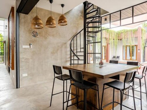 Chrisenbel Hideaway Retreat, Забронировать Отель Отели Петалинг-Джая с парковкой, рядом с Медицинский центр при Университете Малайя, Парковка
