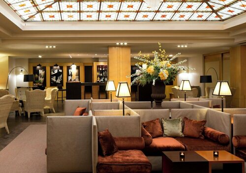 Starhotels Metropole, Забронировать Отель Отели Рима с питанием, рядом с Площадь Пьяцца Барберини, Пансион