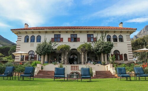 Camps Bay Retreat Boutique Hotel And Private Nature Reserve, Забронировать Отель Отели Кейптауна с парковкой, рядом с Theatre On The Bay, Парковка