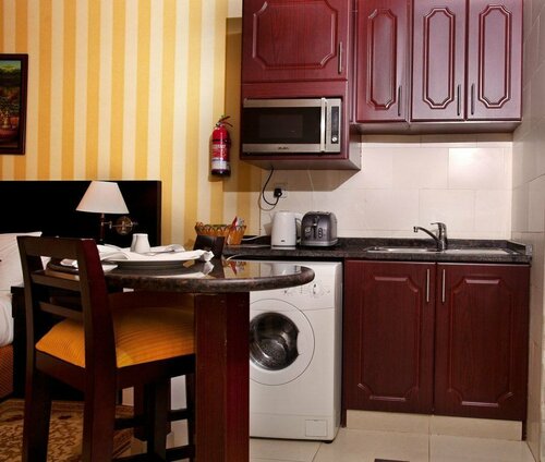 Asfar Hotel Apartment, Забронировать Апартаменты/квартира Отели Эмирата Дубая с парковкой, Парковка