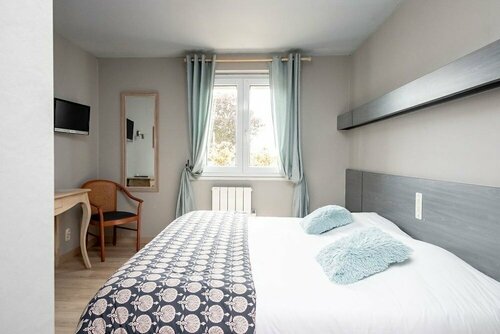Logis Hôtel Vannes Nord Le Clos Des Hortensias, Забронировать Отель Ван Gulf of Morbihan