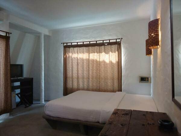 Pirates House Hotel
