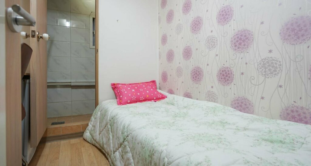 Coco Livingtel