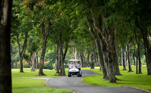 Eastin Thana City Golf Resort Bangkok Free Scheduled Shuttle from Hotel to Suvarnabhumi Airport, Забронировать Курортный отель Самутпракан Samut Prakan Province