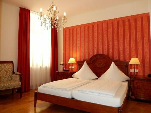 Hotel Rathausglöckel, Забронировать Отель Отели Landkreis Karlsruhe 4 звезды, 4*