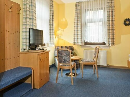Hotel Stadt Suhl, Reserva ahora Hotel Hoteles de 3 estrellas en Thuringian Forest, 3*