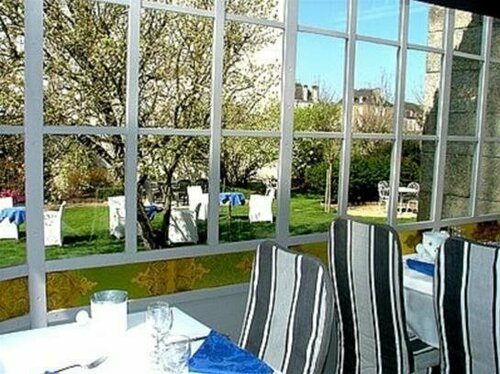 Logis Hotel Leurope, Prenota Hotel Pontivy Morbihan