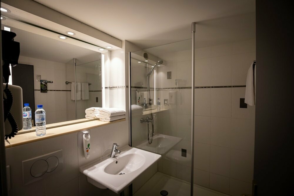 Ibis Styles Douai Gayant Expo Train Station