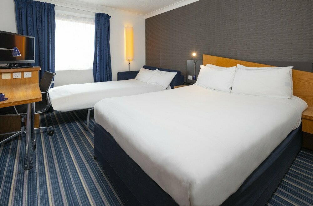 Holiday Inn Express Northampton M1