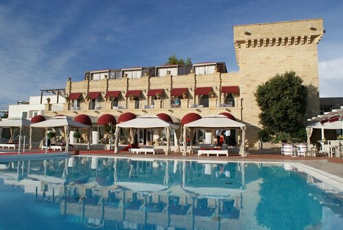 Messapia Hotel & Resort, Брондау Резорт Leuca қаласындағы төсек алаңы бар қонақ үйлер, Тоқтау алаңы
