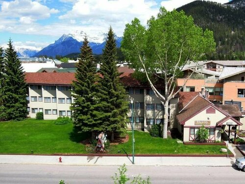 Peaks Hotel and Suites, Забронировать Отель Отели Банф 3 звезды, рядом с Banff Park Museum, 3*