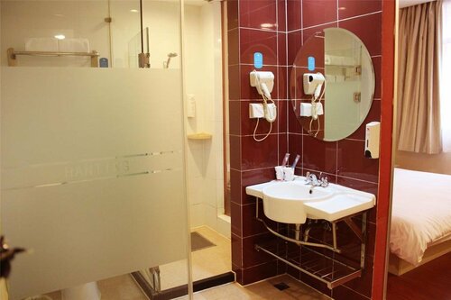 Hanting Hotel Tangshan Railway Station, Book Hotel Hotels in Hebei with Parking, Parking