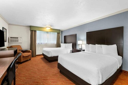 Best Western Plus Parkway Inn, Забронировать Отель Уилсонвилл Willamette Valley