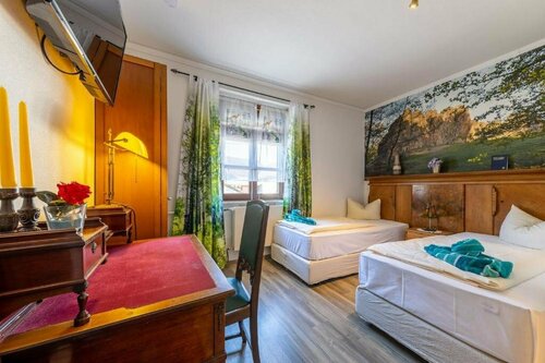 Landgasthof Eschbacher Katz, Boek Hotel Usingen Taunus