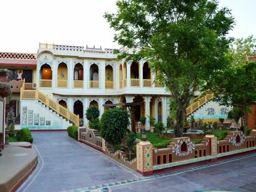 Chokhi Dhani The Ethnic 5-Star Deluxe Resort, Забронировать Курортный отель Курортные отели Jaipur Region, Курортный отель