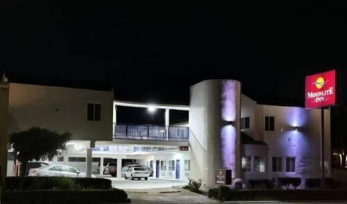 Surfside Inn Redondo Beach, Забронировать Мини-отель Редондо-Бич Los Angeles Beach Cities, рядом с Историческая библиотека Редондо-Бич