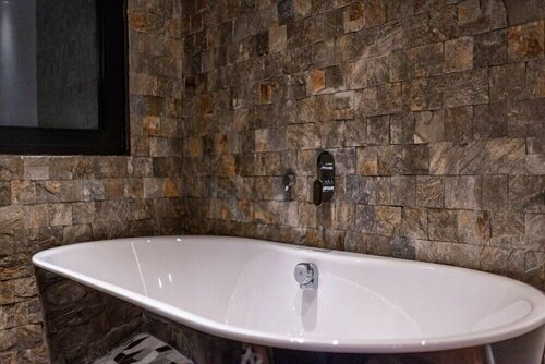 One Luxury Suites, Забронировать Гостевой дом Стари град Белград, рядом с Saint Petka's Chapel