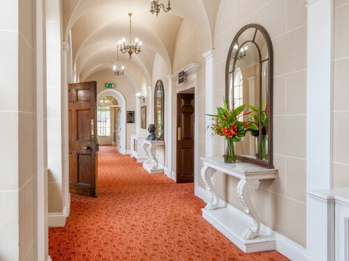 Hitchin Priory, Book Hotel 3-stjernede hoteller i Merseyside, 3*