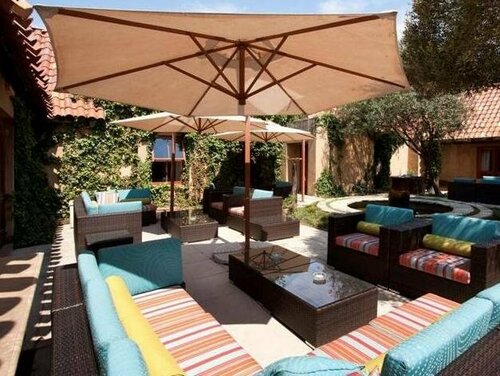 Lombardy Boutique Hotel, Забронировать Бутик-отель Отели Tshwane 5 звезд, 5*