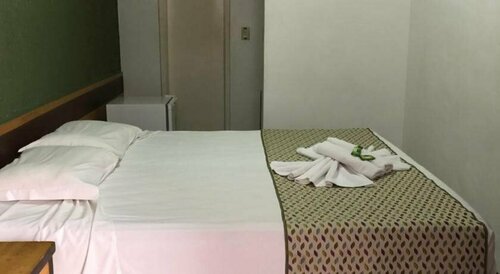Abrolhos Praia Hotel, Забронировать Отель Мейрелеш 