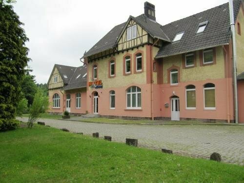 Hotel am Bahnhof, Забронировать Отель Коппенбрюгге Weser Uplands