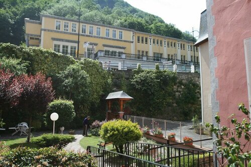 Hotel Christian, Book Hotel Cauterets Pyrenees National Park